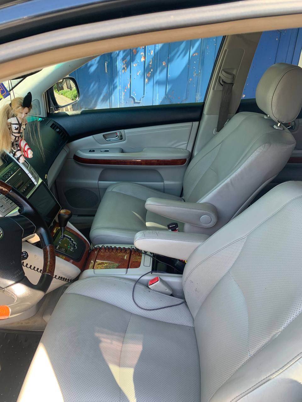 Lexus RX - фото 1