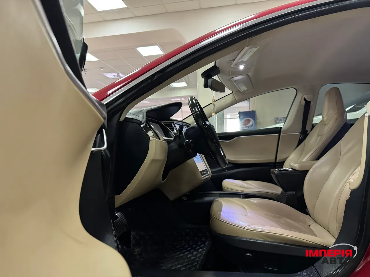 Tesla Model S - фото 9