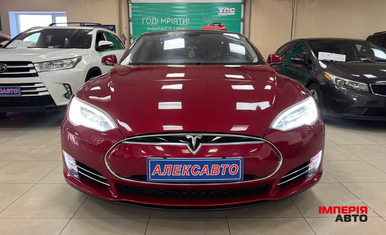 Tesla Model S - фото 6