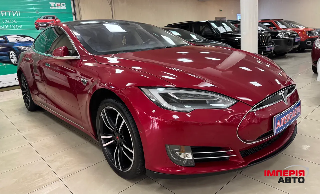 Tesla Model S - фото 5