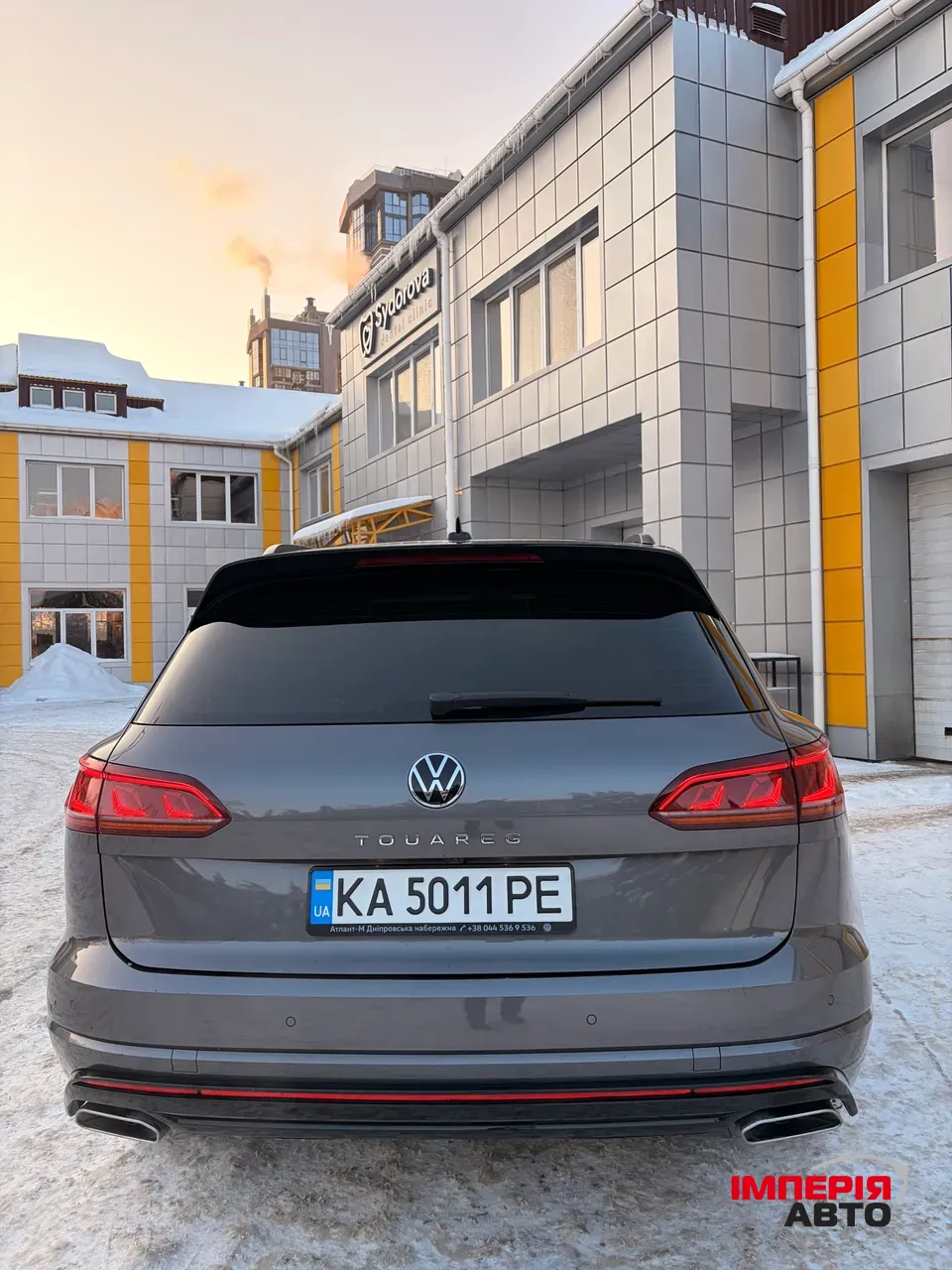 Volkswagen Touareg - фото 6