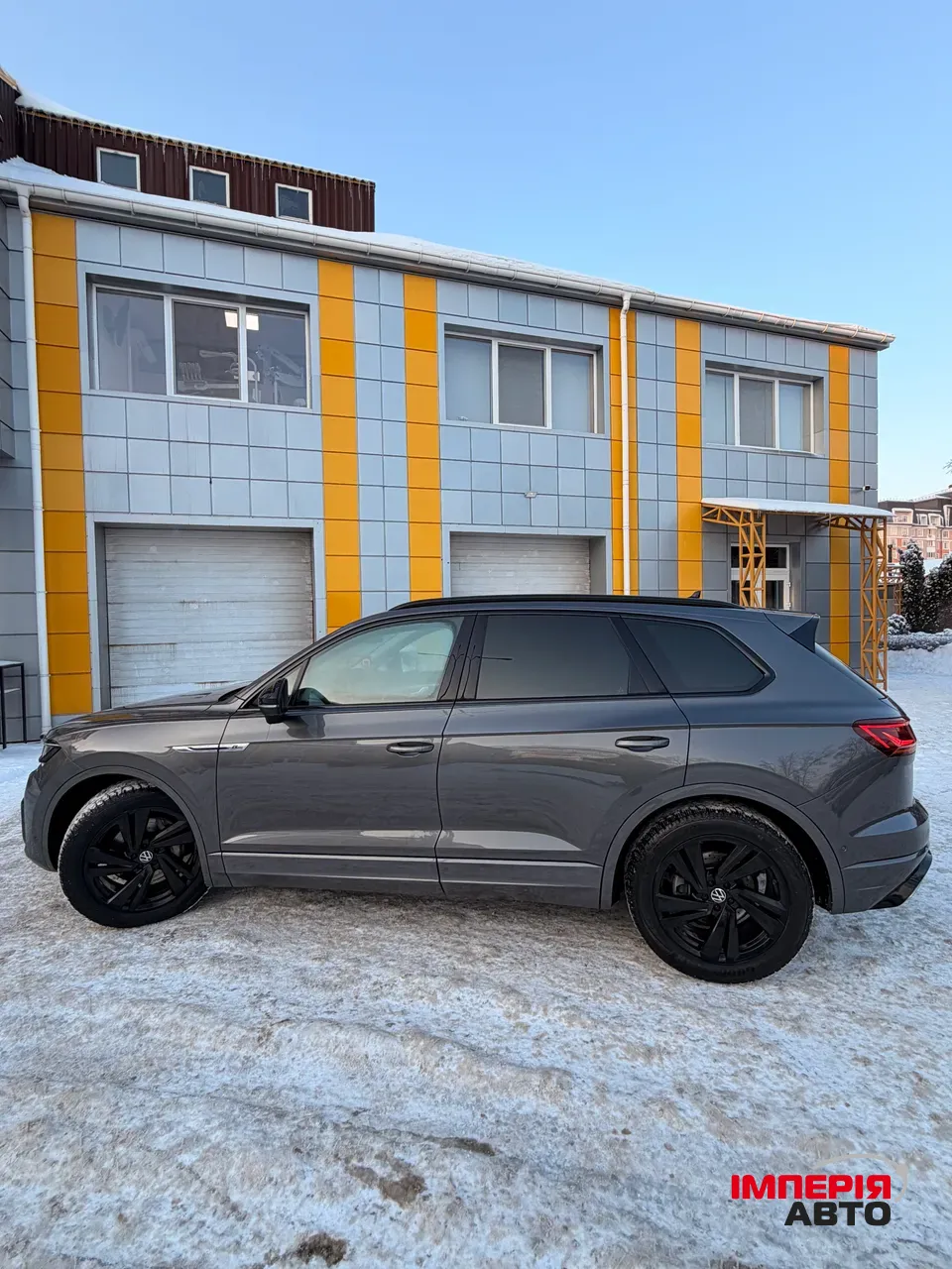 Volkswagen Touareg - фото 5