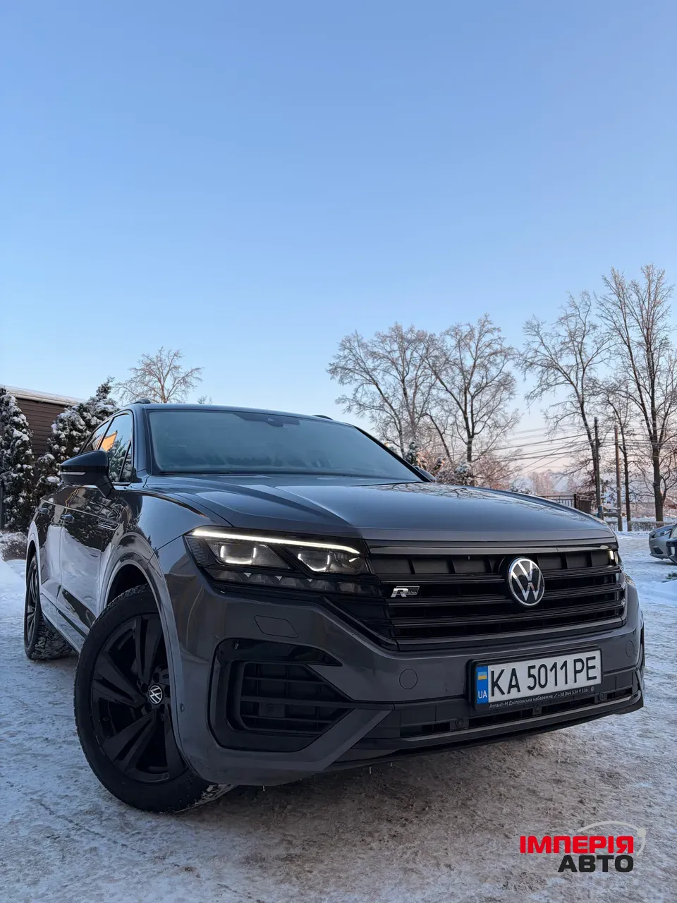 Volkswagen Touareg - фото 1