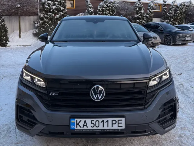 Volkswagen Touareg - фото 3