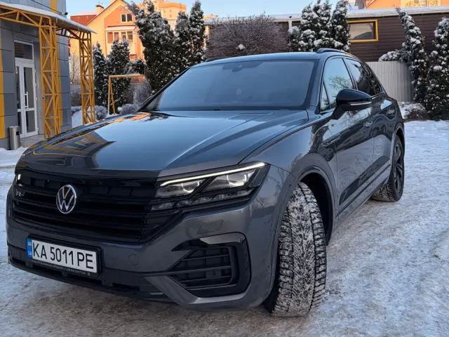 Volkswagen Touareg - фото 2
