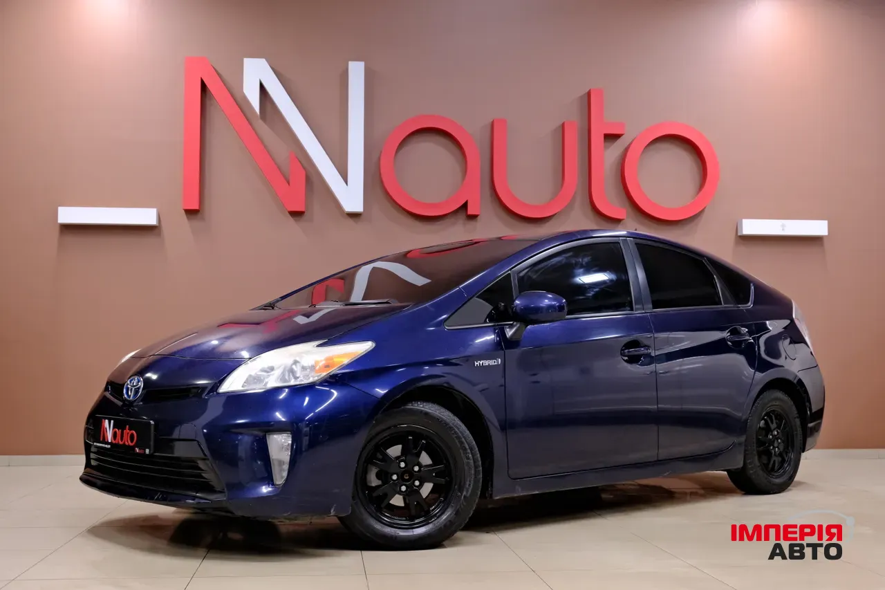 Toyota Prius - фото 1