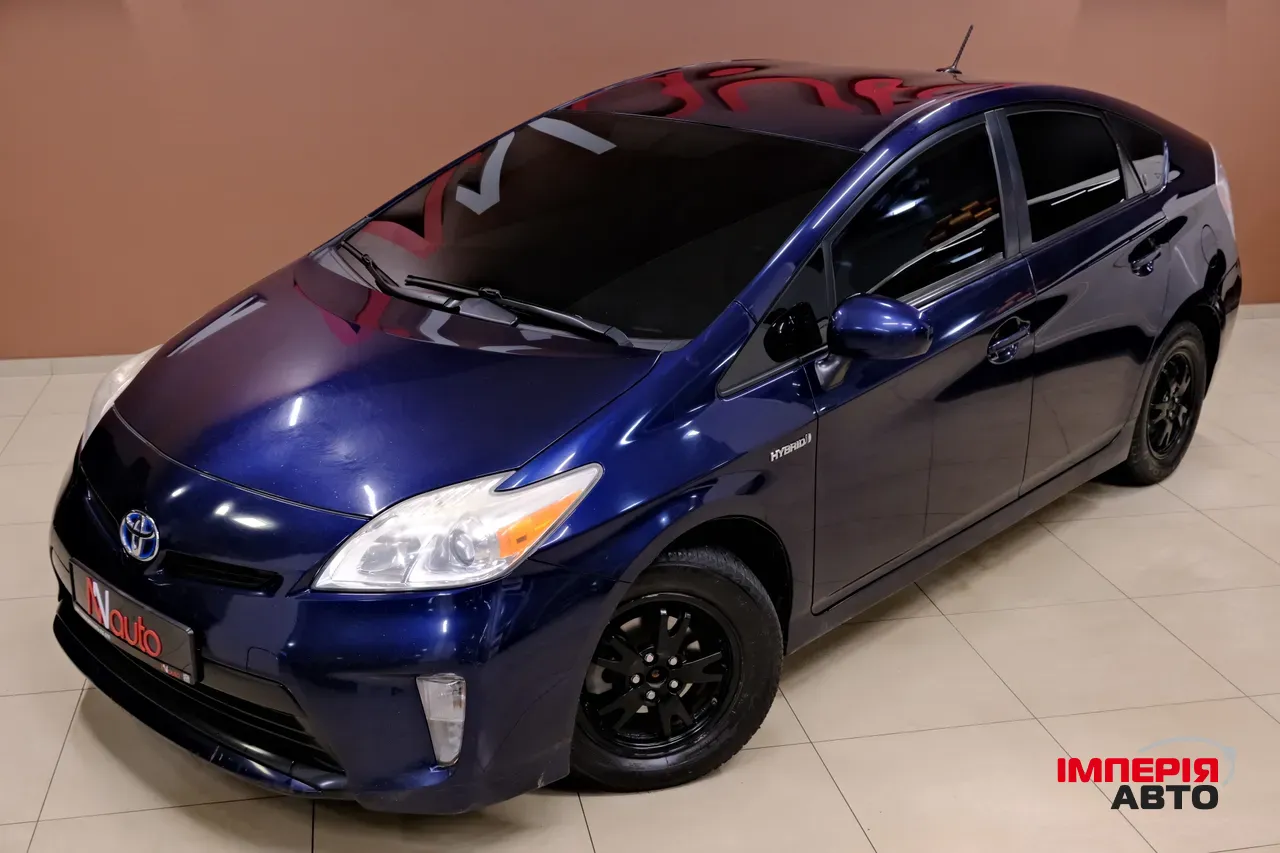 Toyota Prius - фото 2