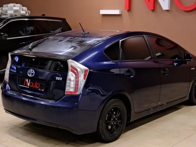 Toyota Prius - фото 5