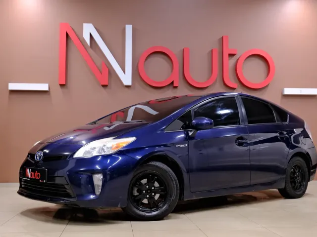 Toyota Prius - фото 1