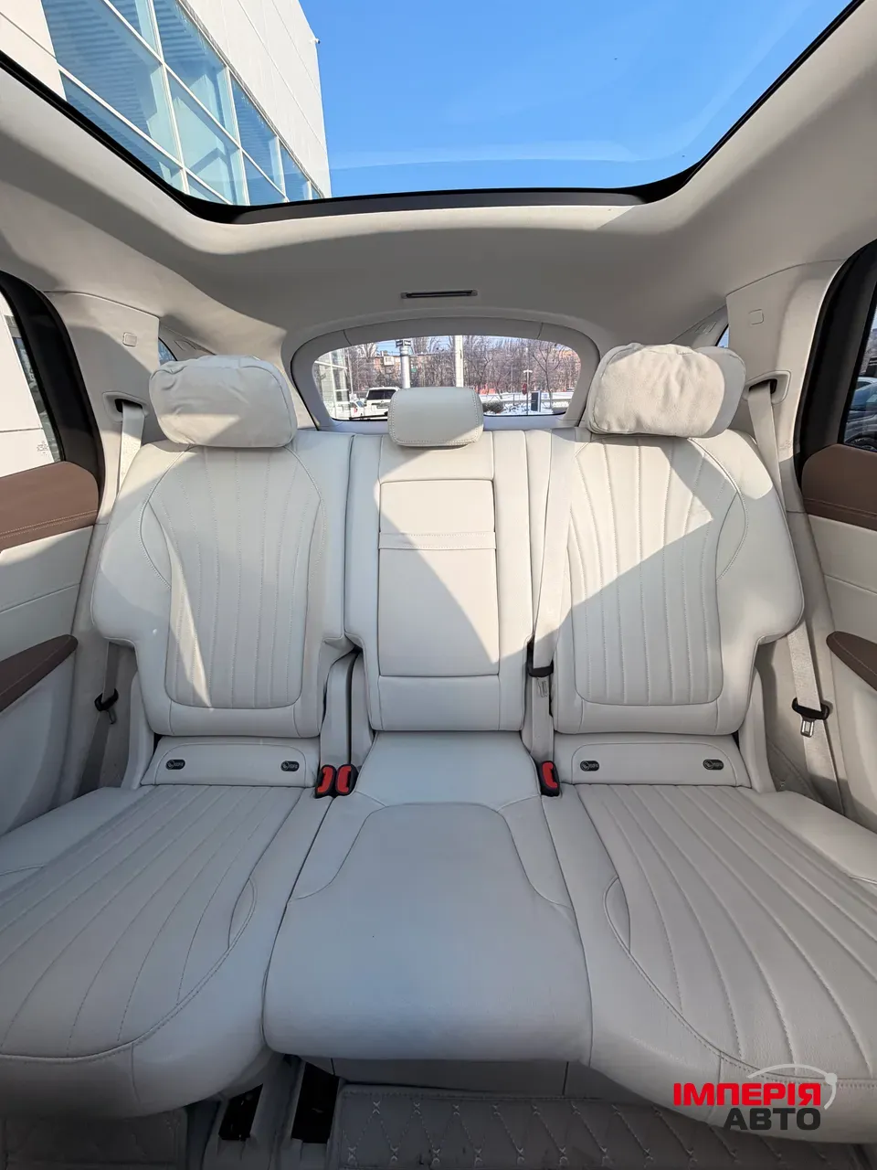 Mercedes-Benz EQS SUV - фото 16