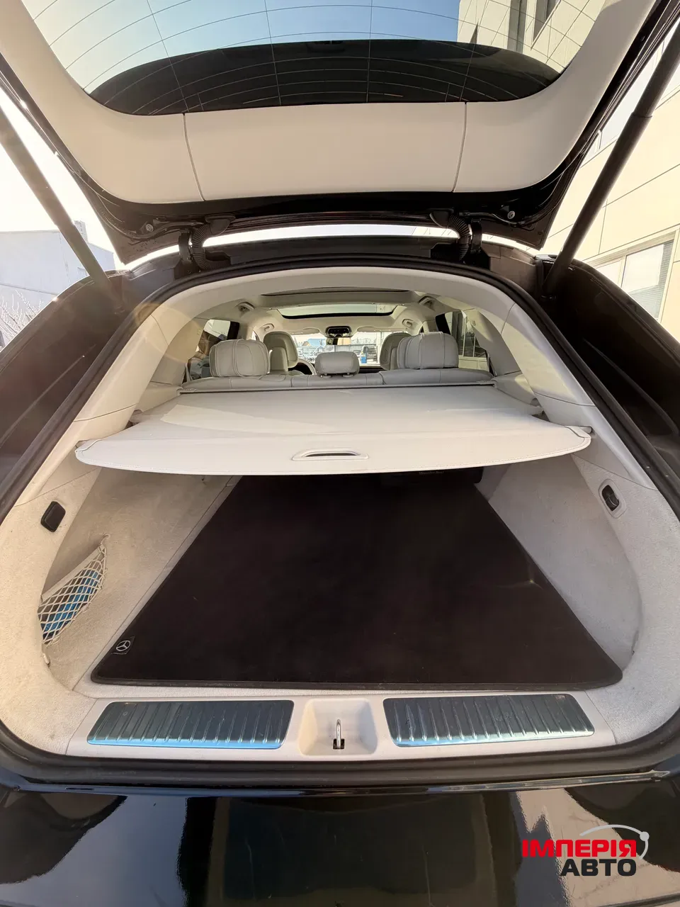 Mercedes-Benz EQS SUV - фото 12