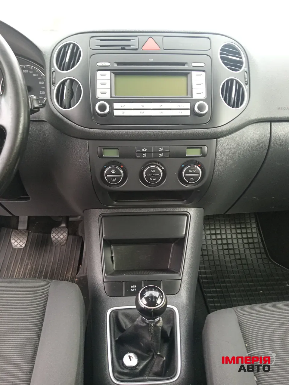 Volkswagen Golf Plus - фото 9