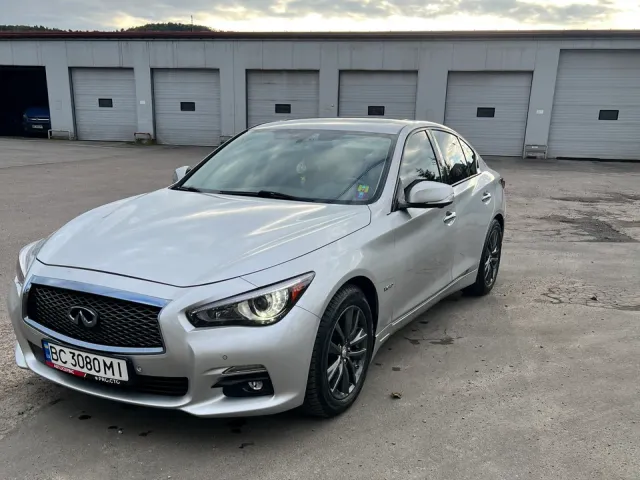 Infiniti Q50 - фото 1