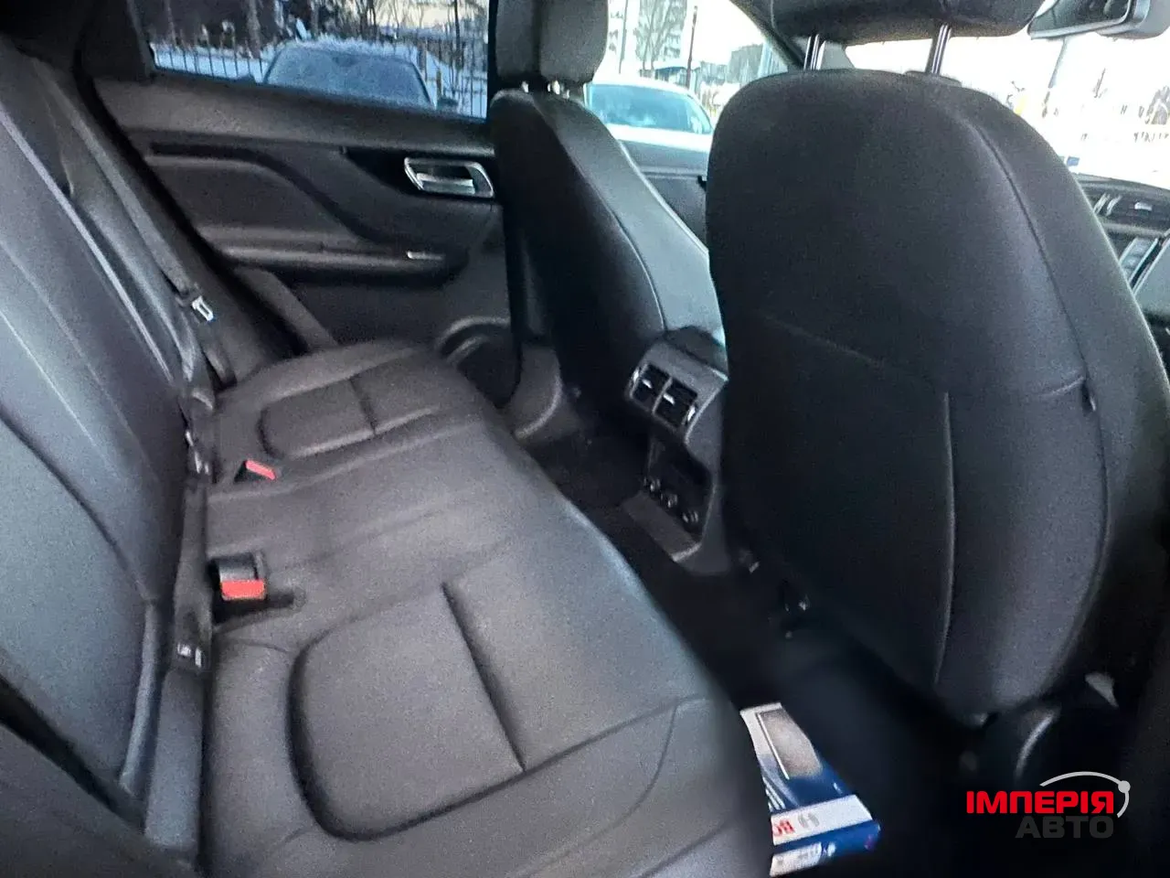 Jaguar F-Pace - фото 5