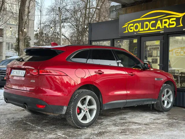 Jaguar F-Pace - фото 2