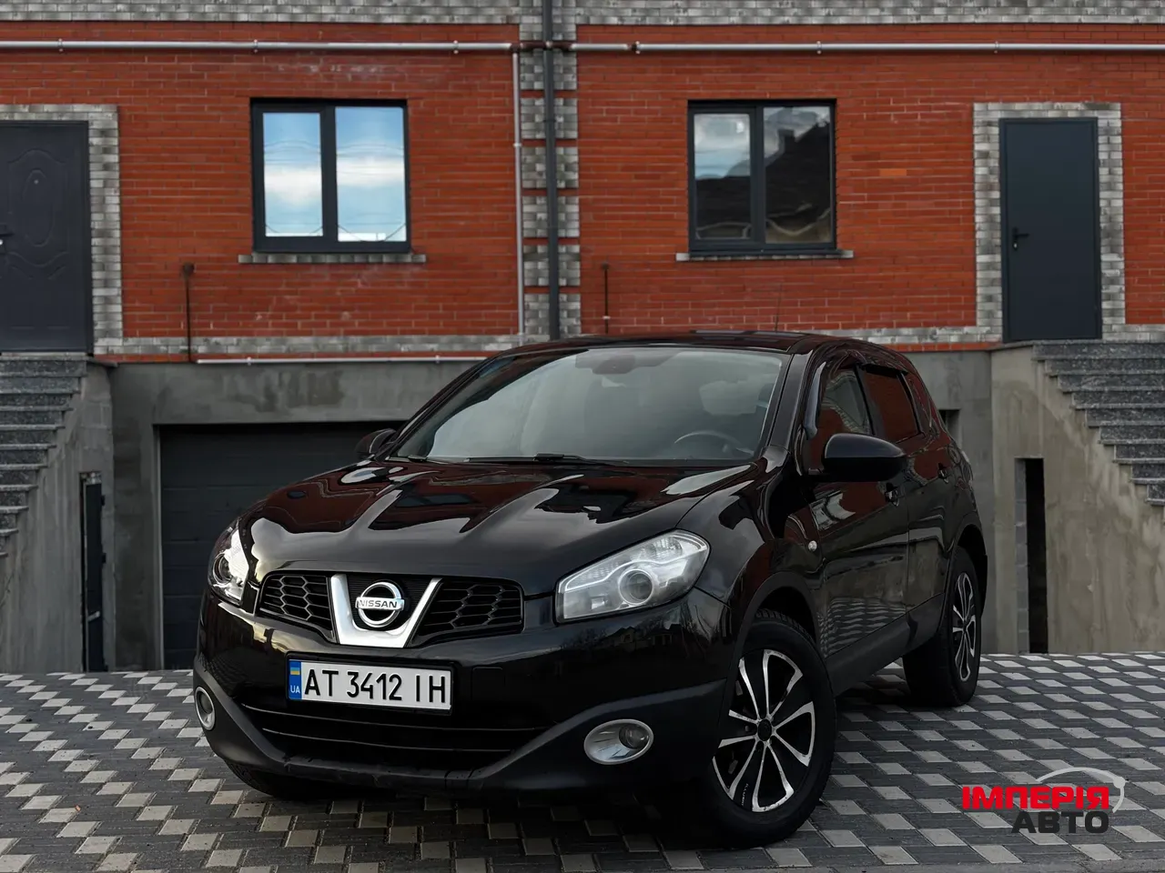 Nissan Qashqai - фото 1