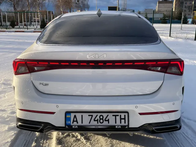 Kia K5 - фото 4