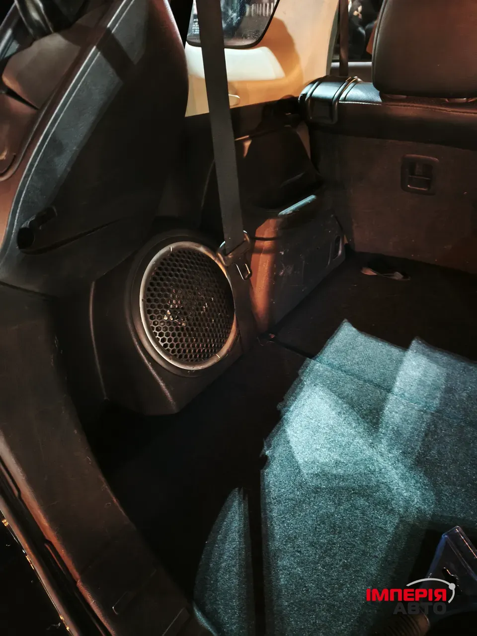 Mitsubishi Outlander - фото 16