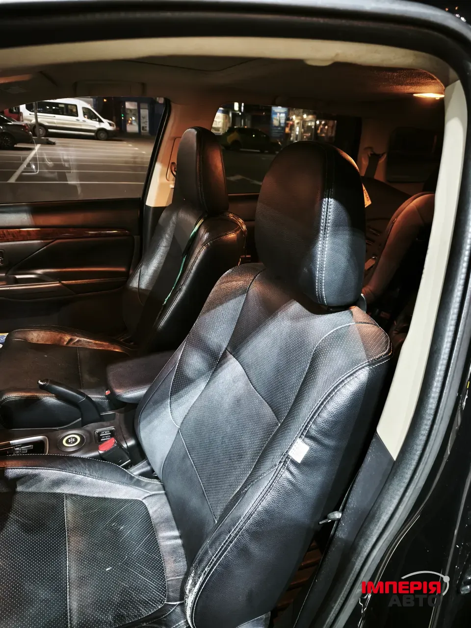 Mitsubishi Outlander - фото 13