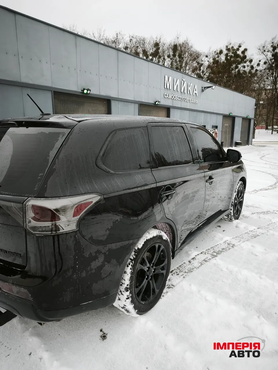 Mitsubishi Outlander - фото 2