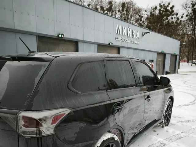 Mitsubishi Outlander - фото 2