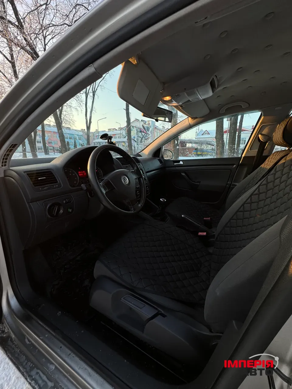 Volkswagen Golf - фото 7