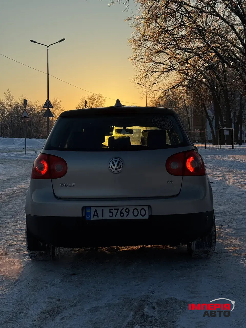 Volkswagen Golf - фото 8