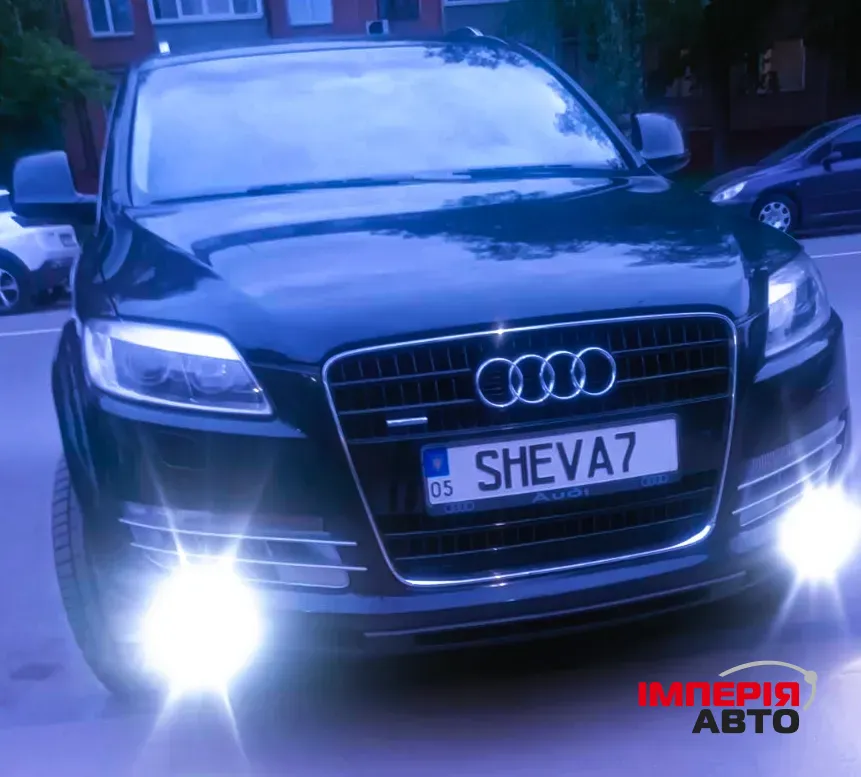 Audi Q7 - фото 5