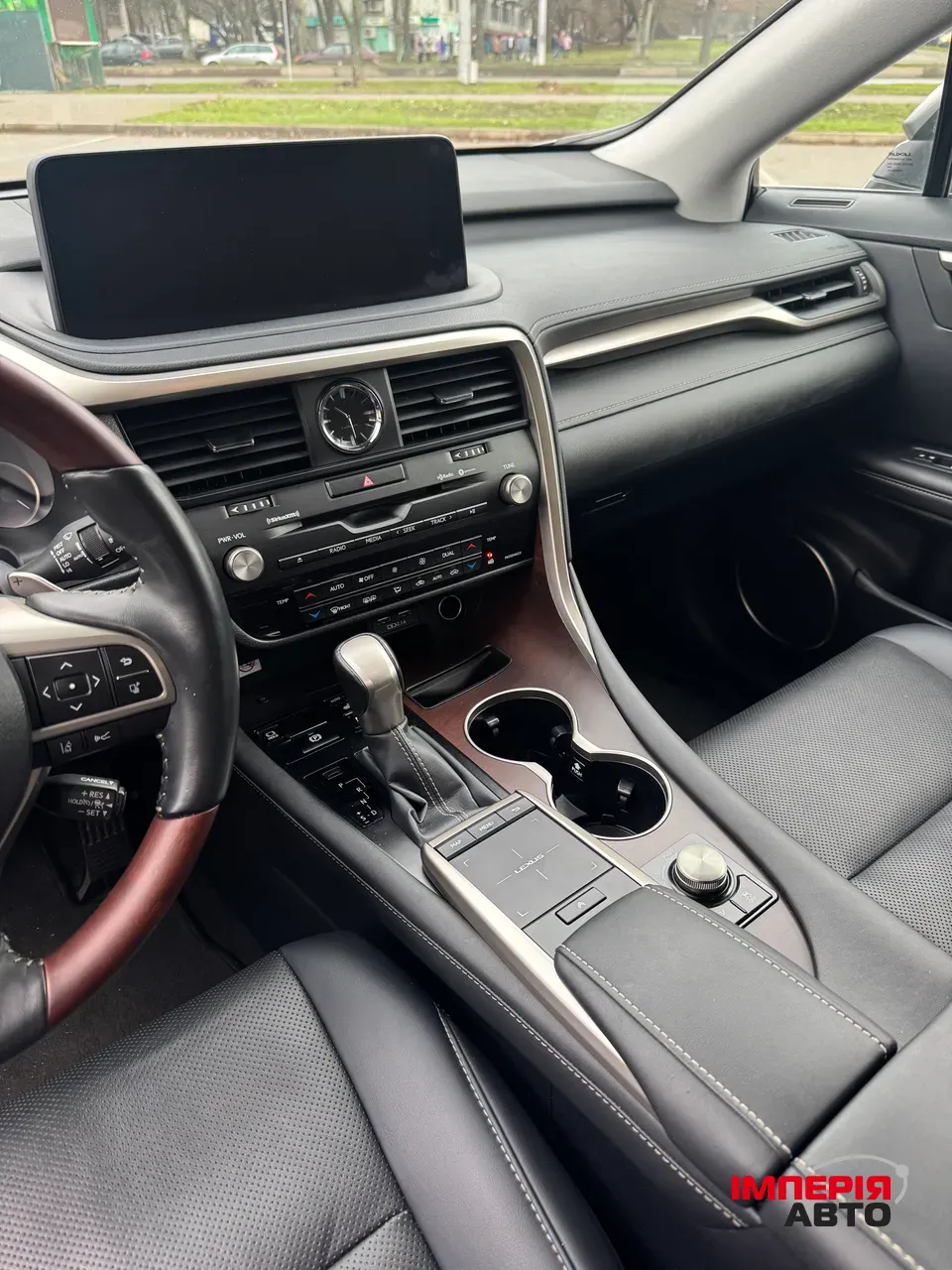 Lexus RX - фото 5