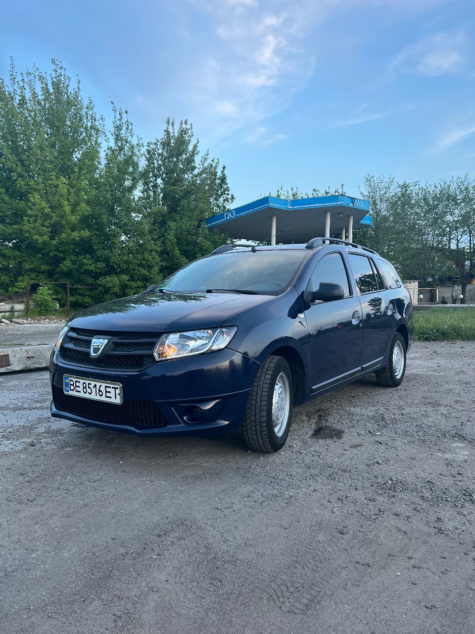 Dacia Logan - фото 1