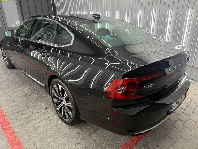 Volvo S90 - фото 4