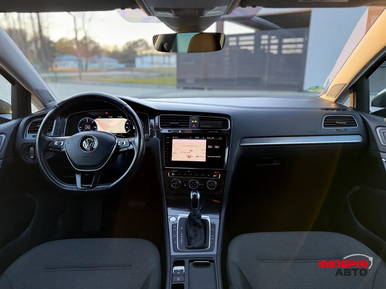 Volkswagen Golf - фото 18