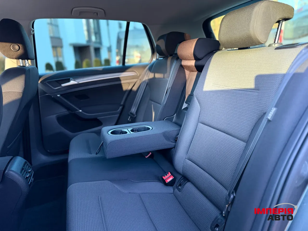 Volkswagen Golf - фото 22