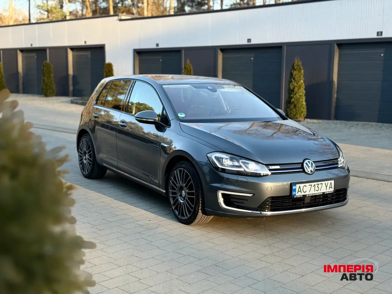 Volkswagen Golf - фото 5