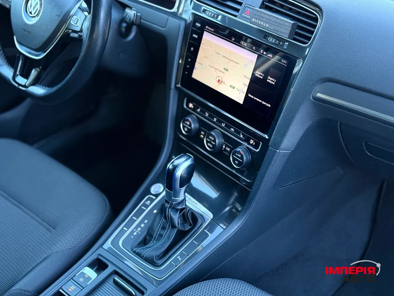 Volkswagen Golf - фото 34