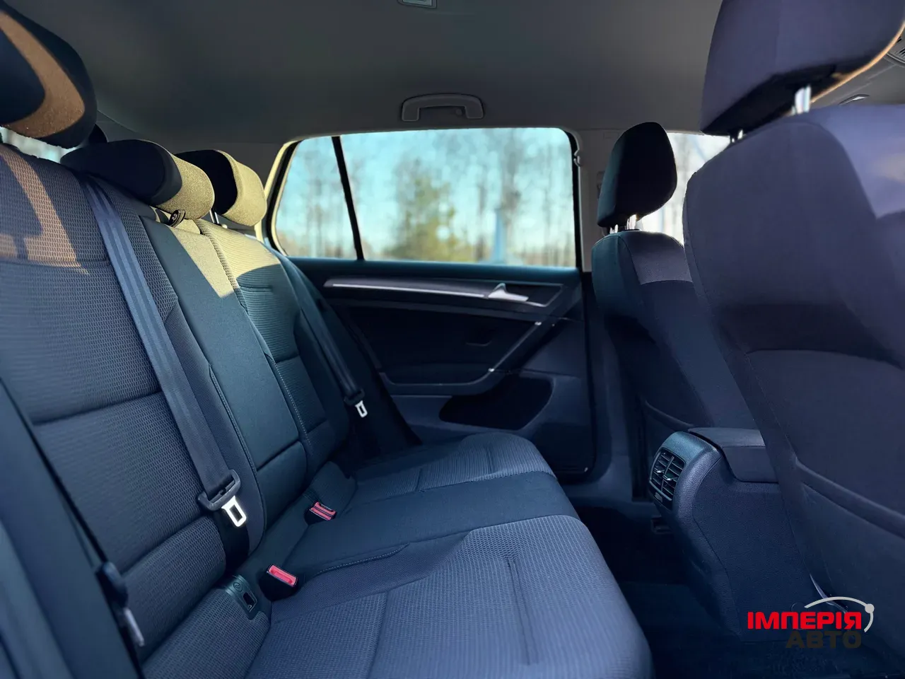 Volkswagen Golf - фото 25