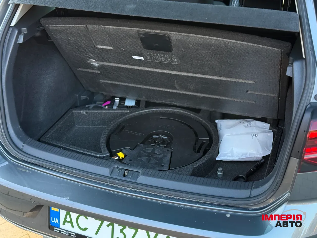 Volkswagen Golf - фото 17