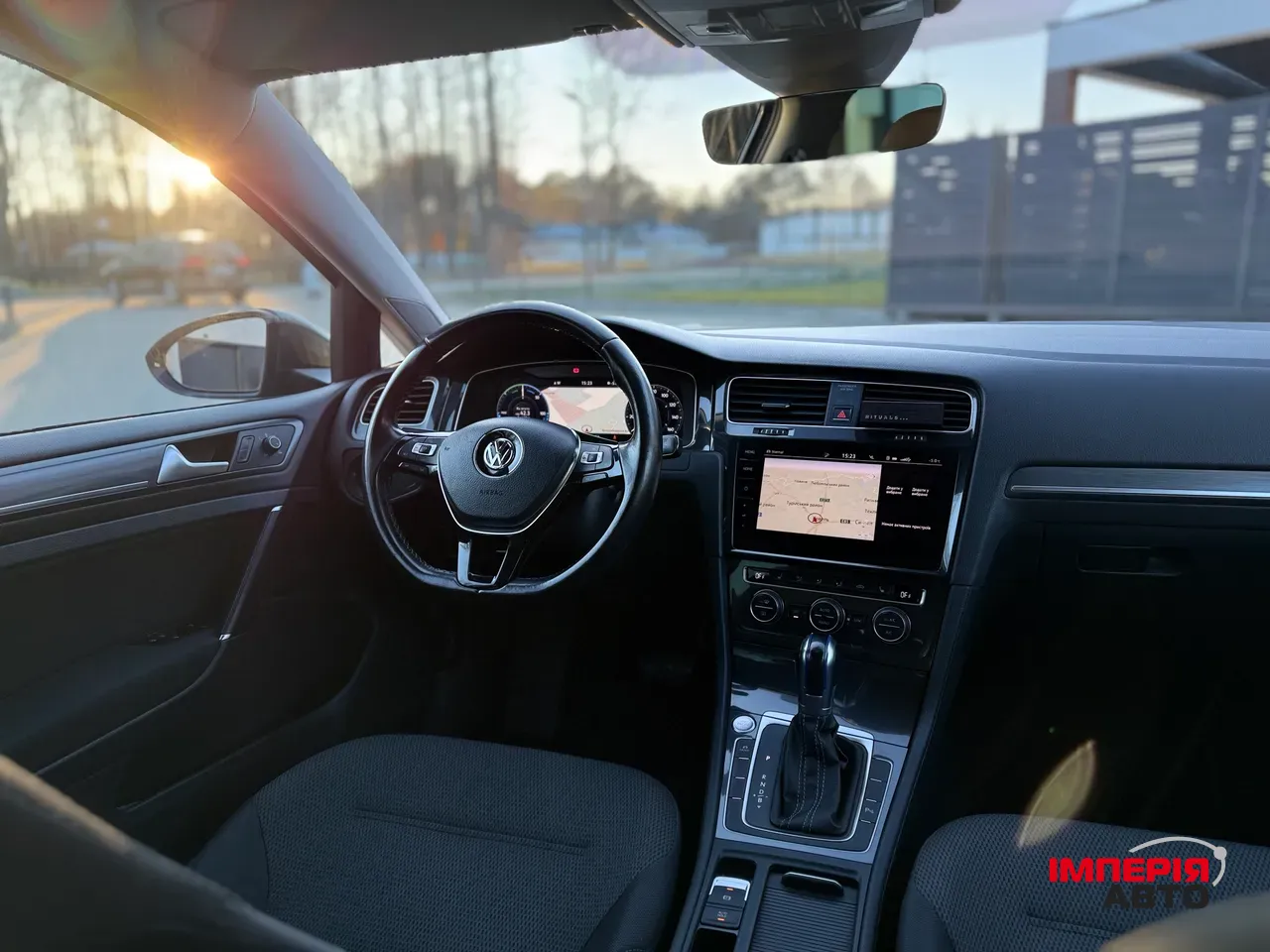 Volkswagen Golf - фото 19