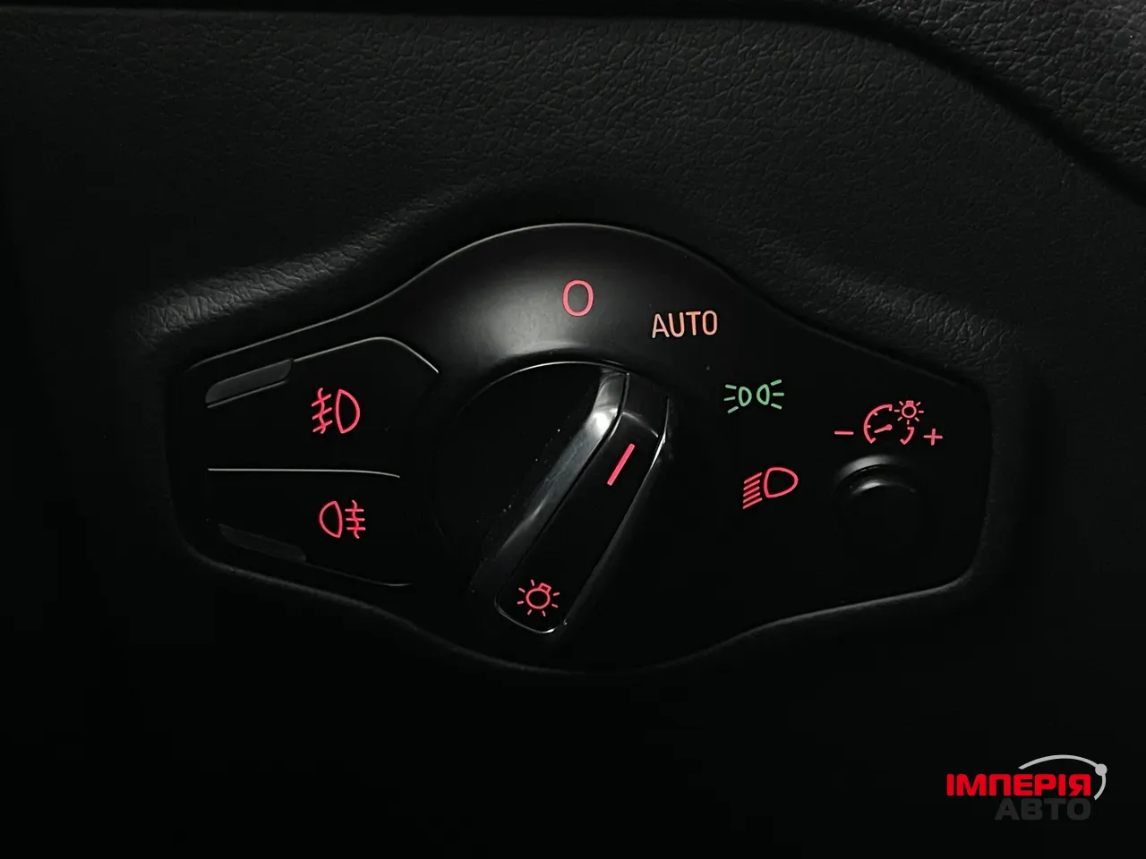 Audi Q5 - фото 32