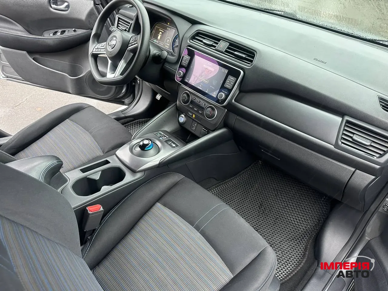 Nissan Leaf - фото 17