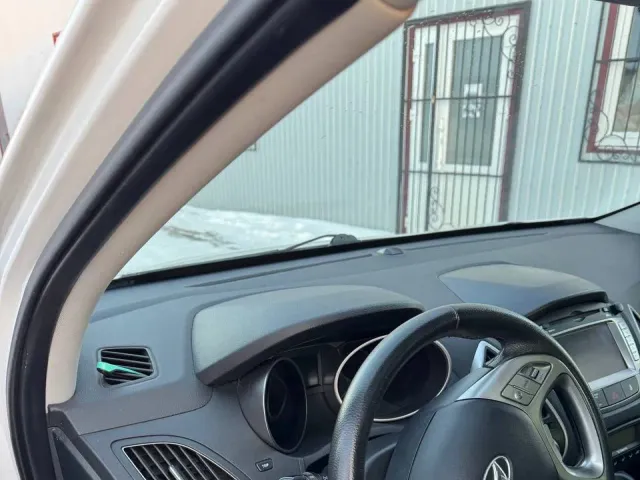 Hyundai ix35 - фото 4