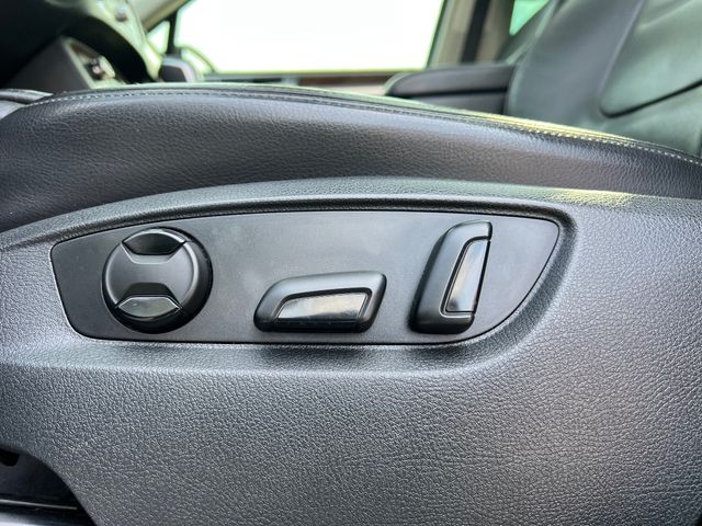 Volkswagen Touareg - фото 4