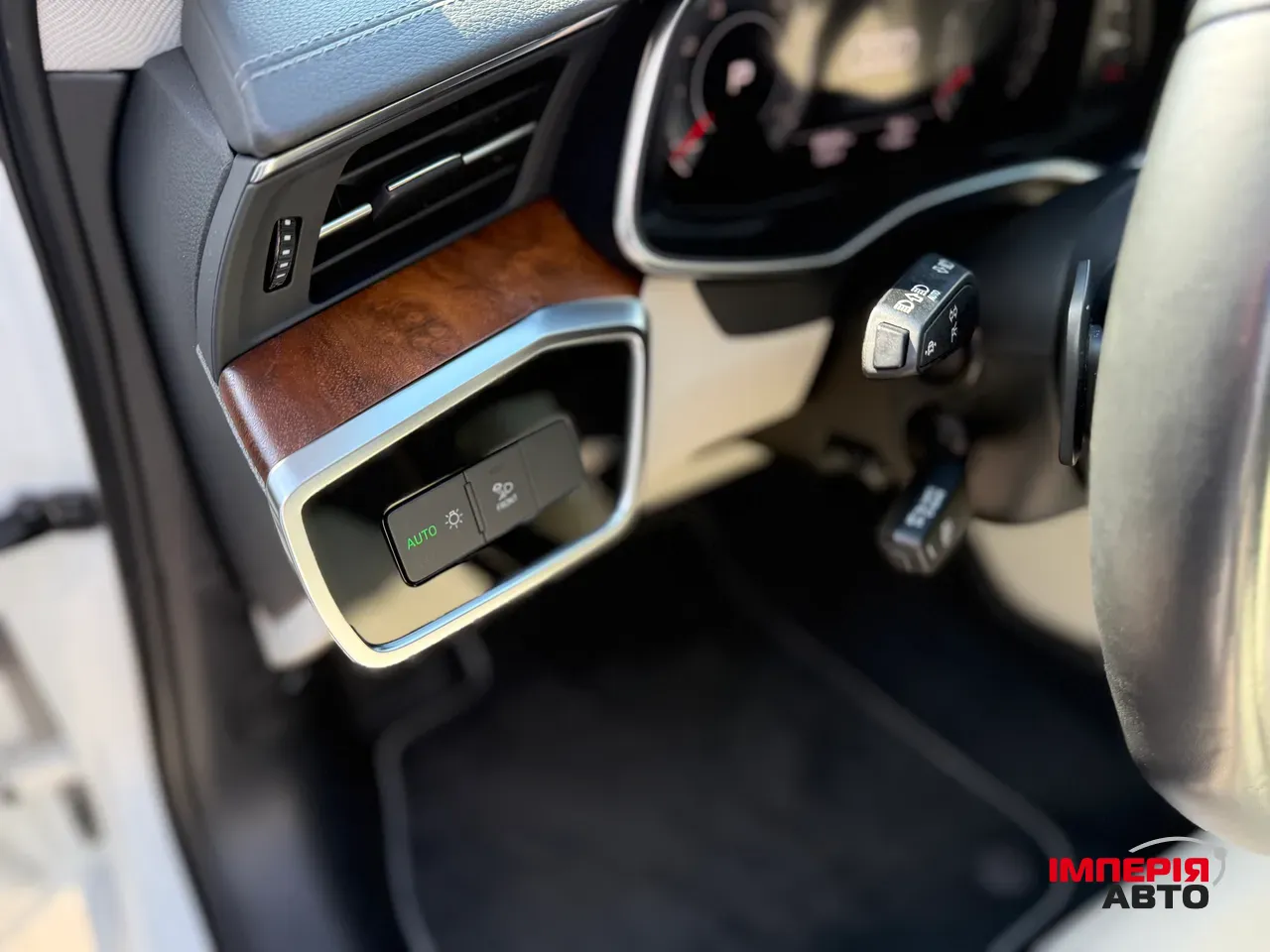 Audi A6 - фото 34