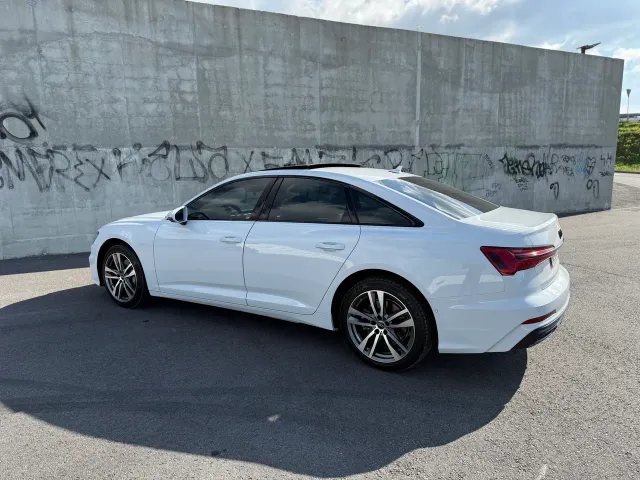 Audi A6 - фото 2