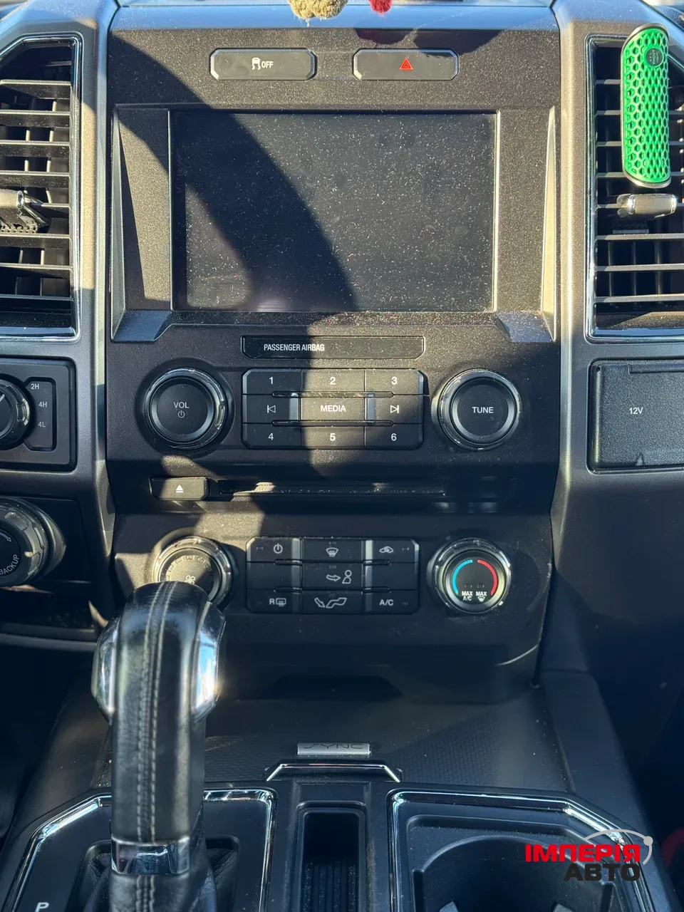 Ford F-150 - фото 16