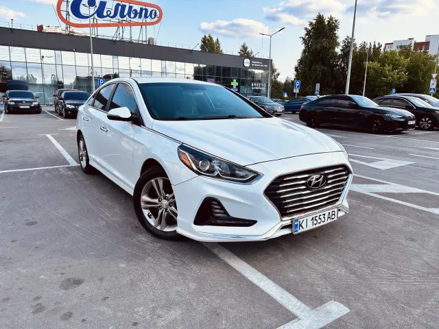 Hyundai Sonata - фото 1