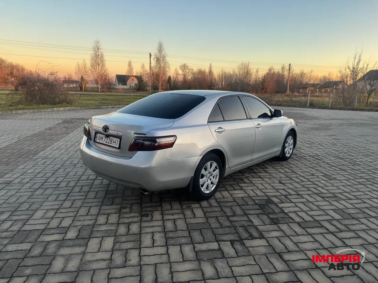 Toyota Camry - фото 8