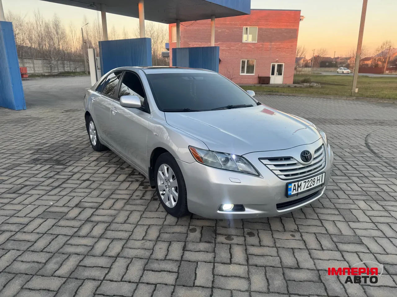 Toyota Camry - фото 12