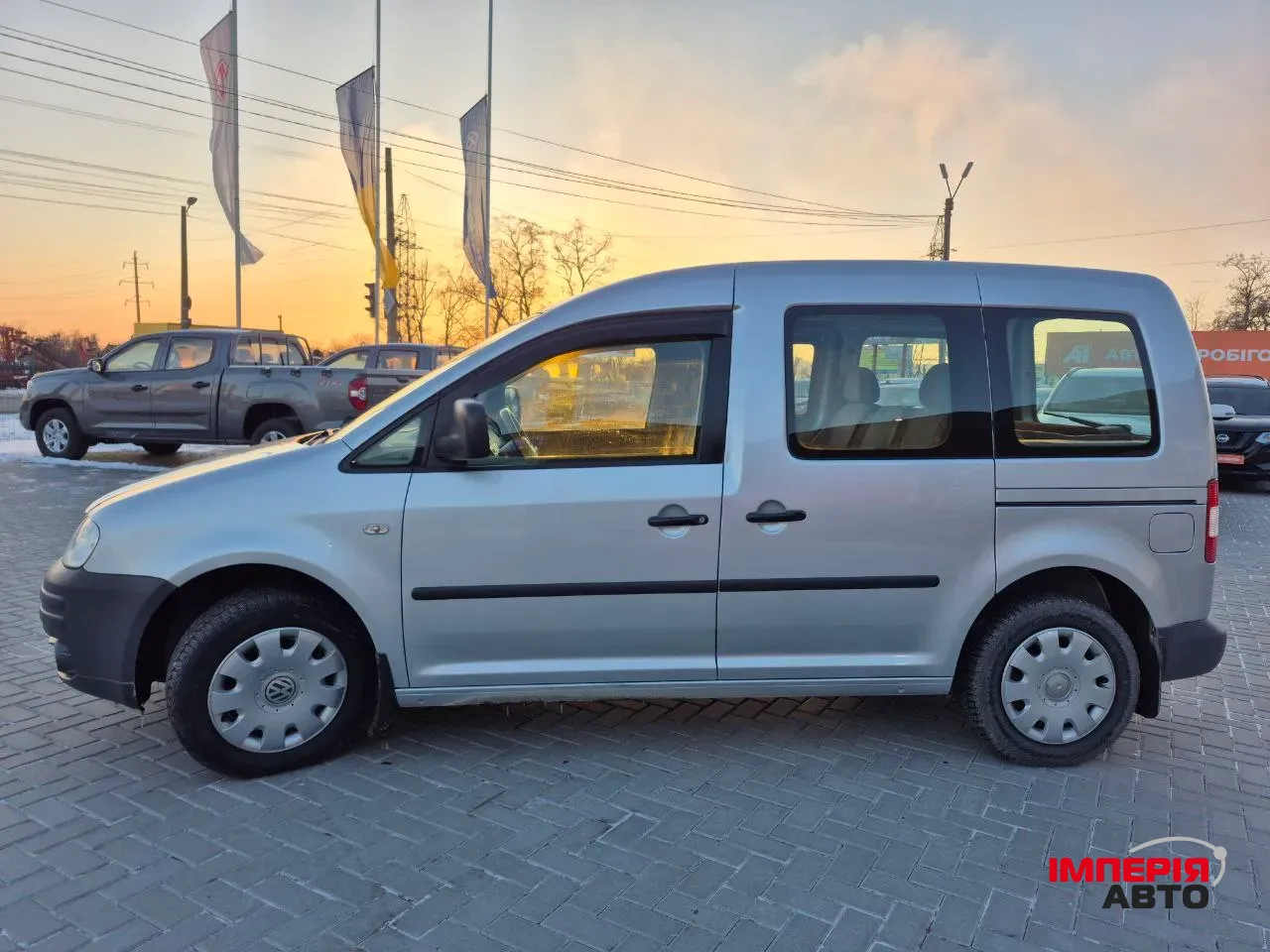 Volkswagen Caddy - фото 2