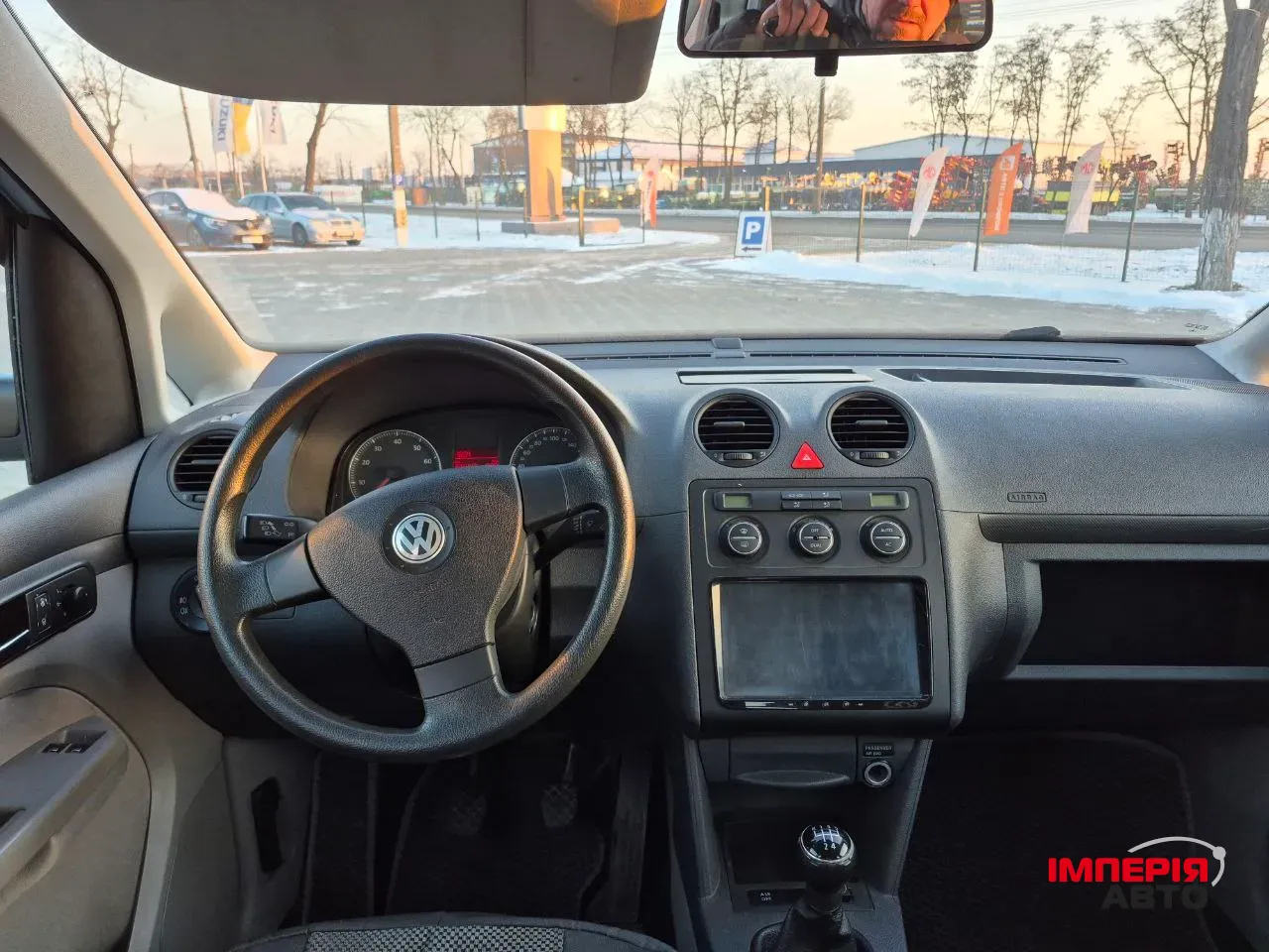 Volkswagen Caddy - фото 8